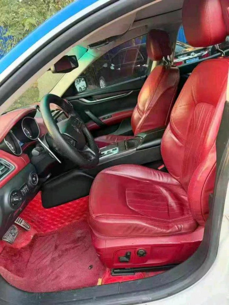 南宁14年玛莎拉蒂Ghibli4