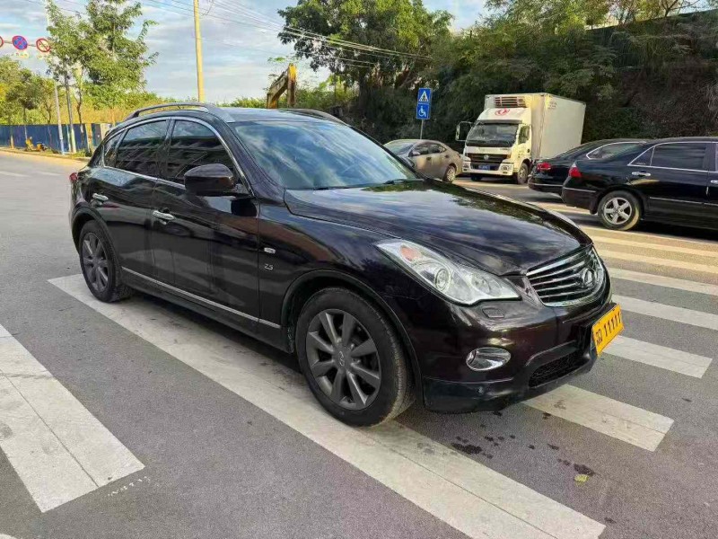 南宁14年英菲尼迪QX502