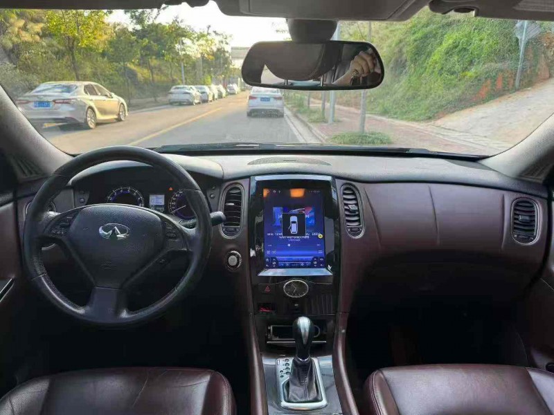 南宁14年英菲尼迪QX505