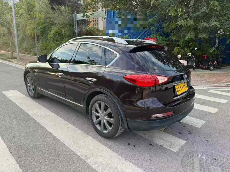 南宁14年英菲尼迪QX507