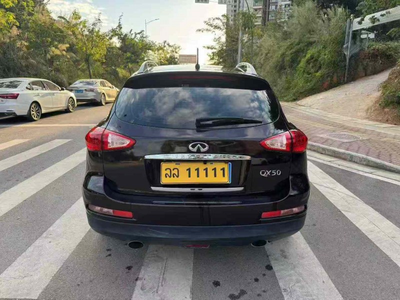 南宁14年英菲尼迪QX509