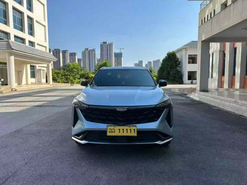 南宁23年吉利博越1