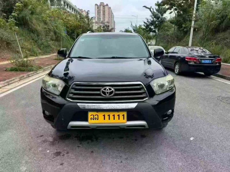 南宁12年丰田汉兰达1