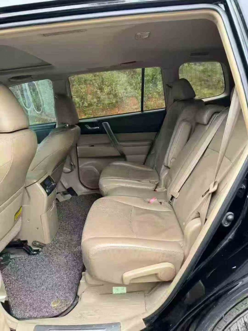 南宁12年丰田汉兰达6