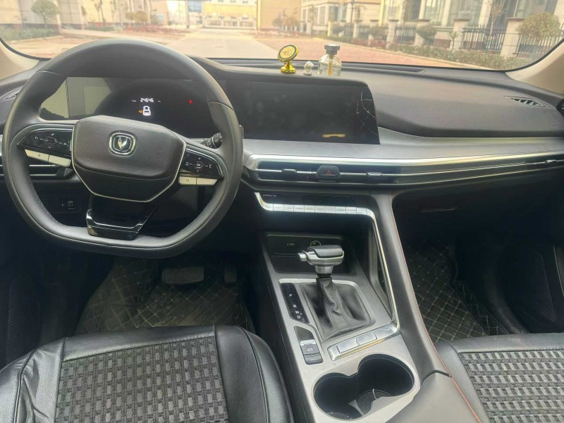 鹤壁23年长安汽车CS358