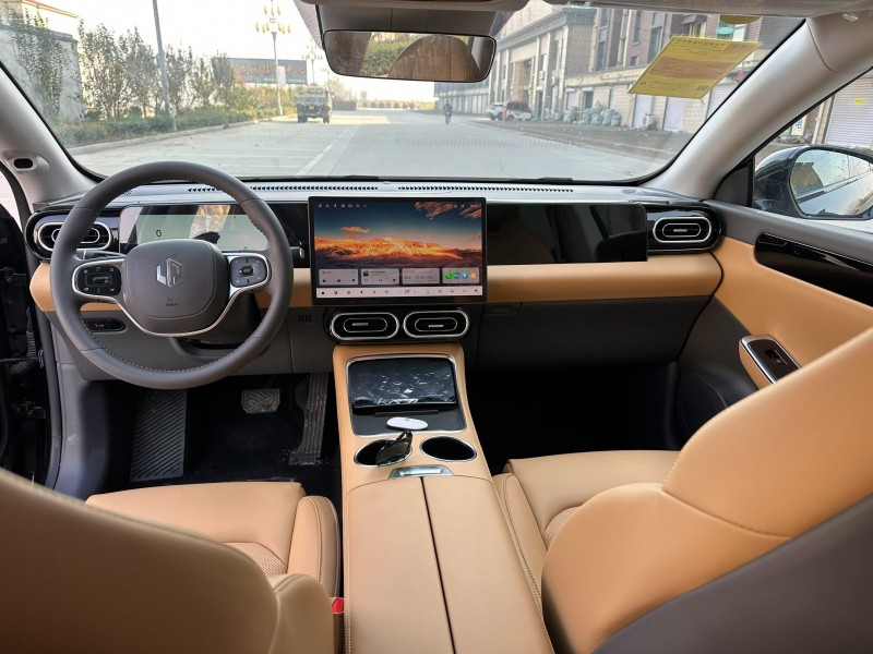 邢台25年零跑汽车C015