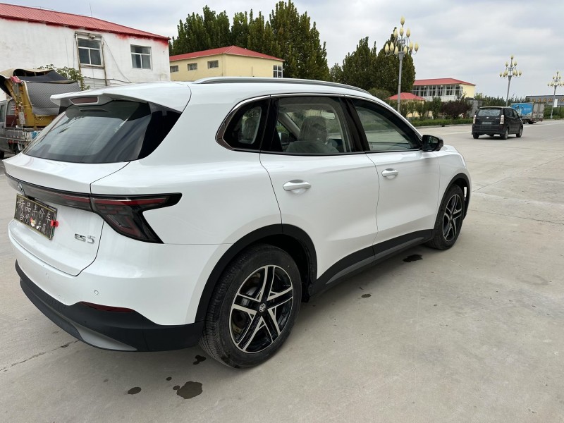 邢台25年名爵es57