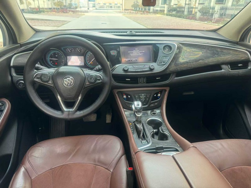 鹤壁15年别克昂科威8