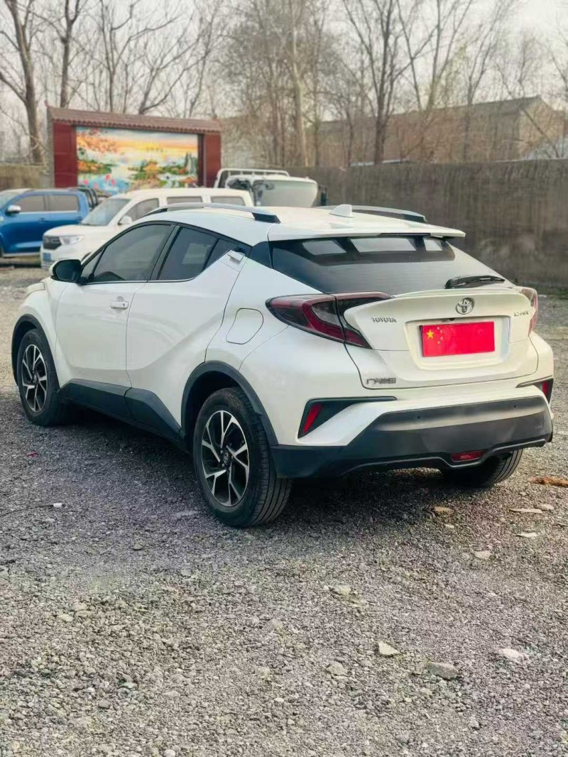 鹤壁20年丰田CHR4