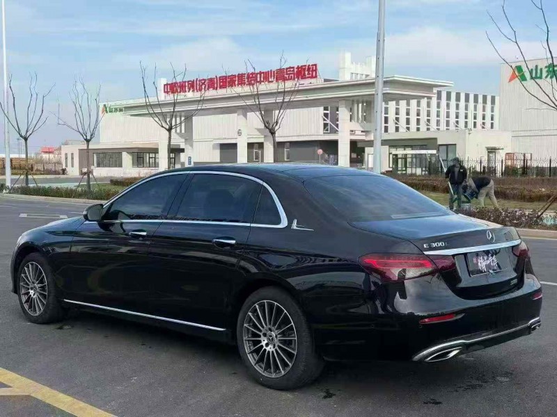 烟台21年奔驰E8