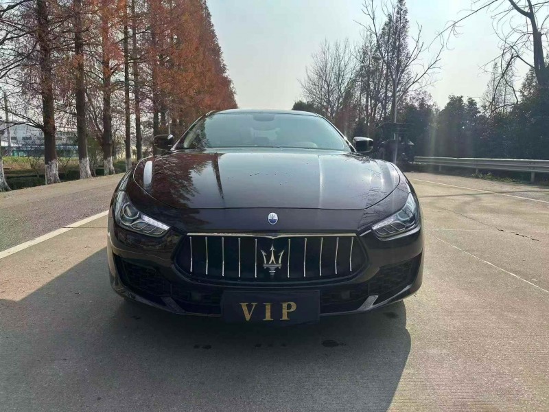 徐州19年玛莎拉蒂Ghibli1