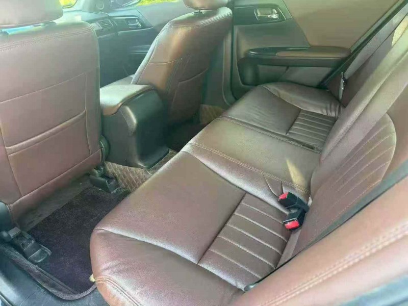 潍坊16年本田雅阁4