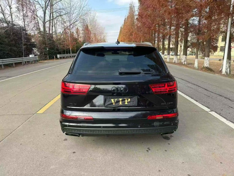 苏州17年奥迪Q77
