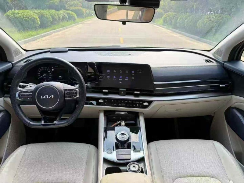 苏州22年起亚狮铂6