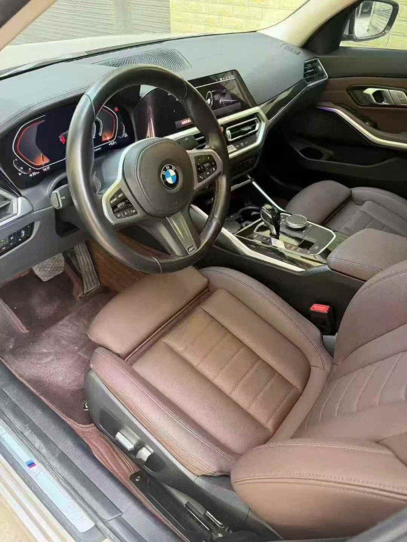 岳阳21年宝马3系8