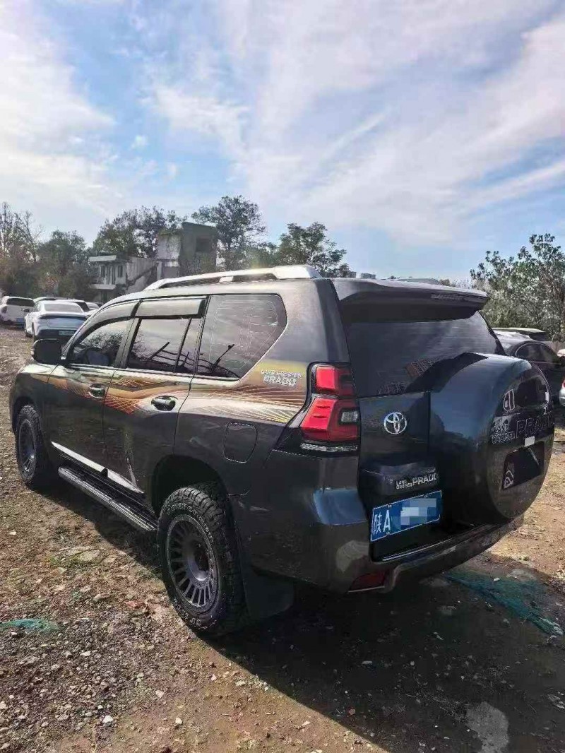 南通23年丰田汉兰达7