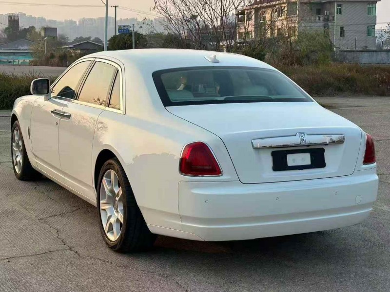 广州10年劳斯莱斯古斯特8