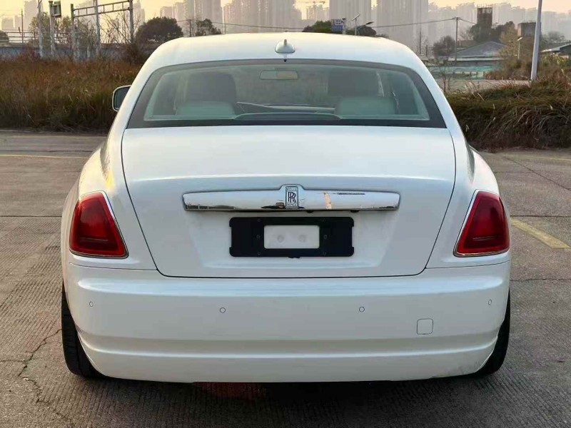 广州10年劳斯莱斯古斯特9