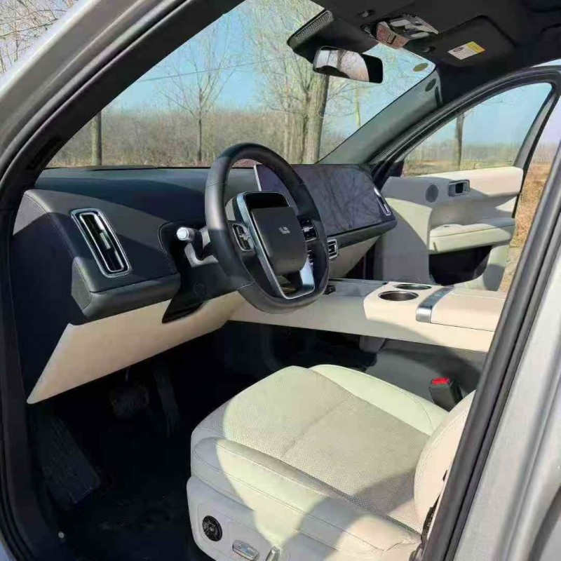 淄博24年理想L64