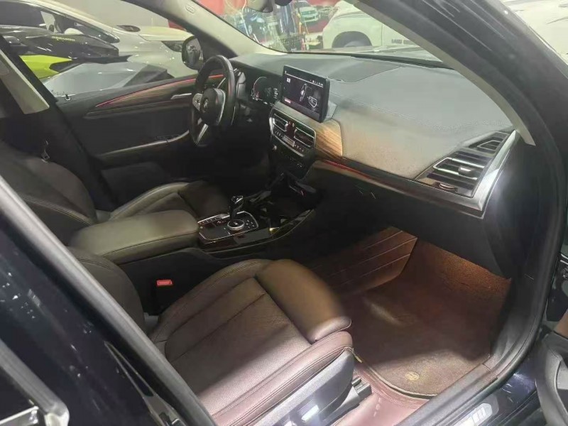 保定23年宝马X38