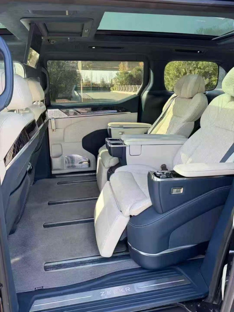 常州23年极氪汽车0094