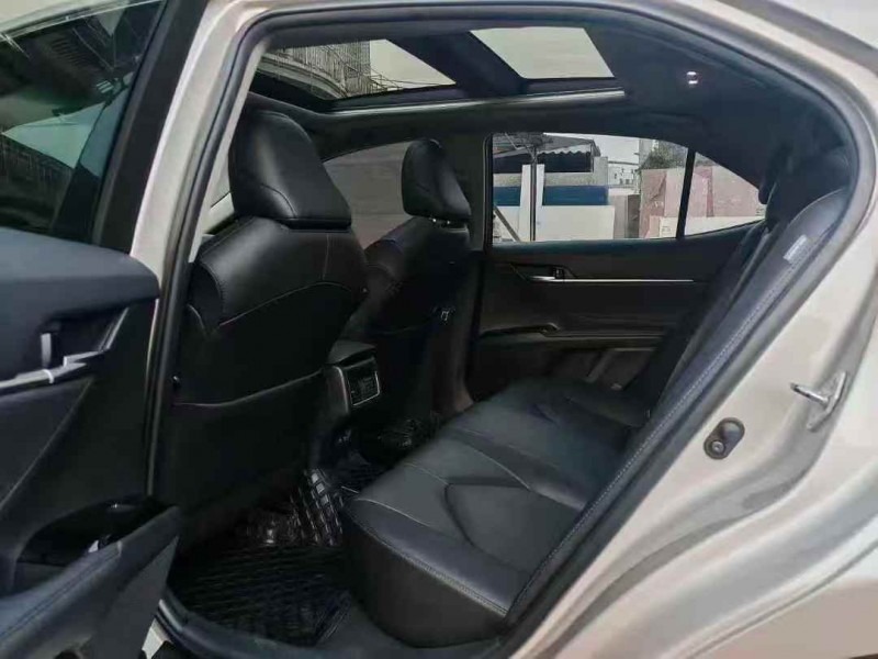 邵阳22年丰田凯美瑞5