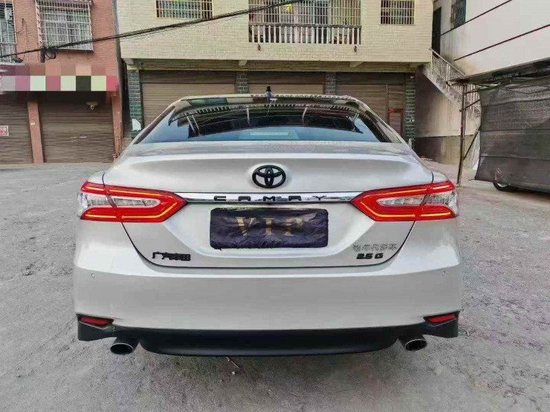 邵阳22年丰田凯美瑞7