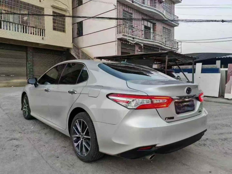 邵阳22年丰田凯美瑞9