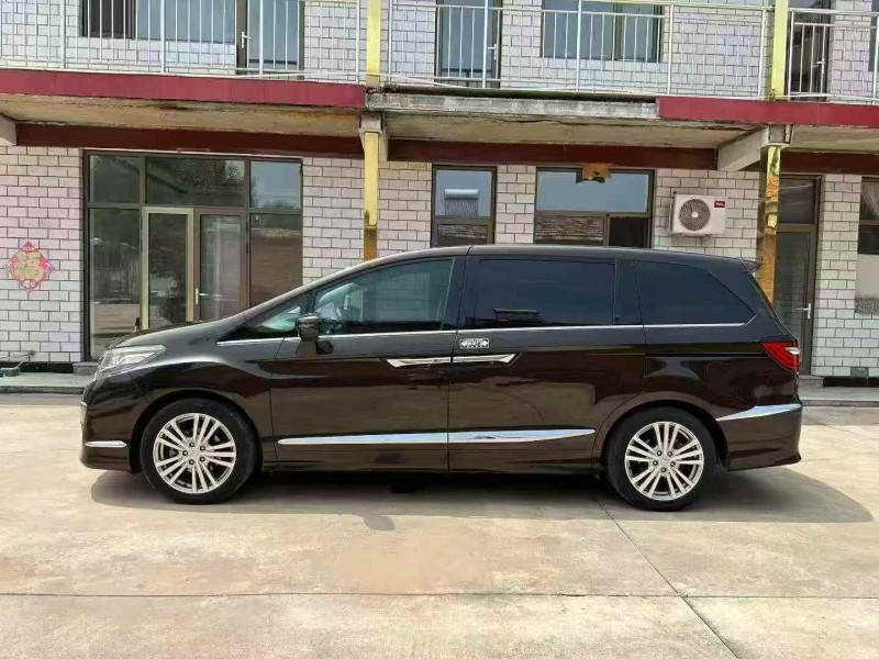 秦皇岛18年本田艾力绅3