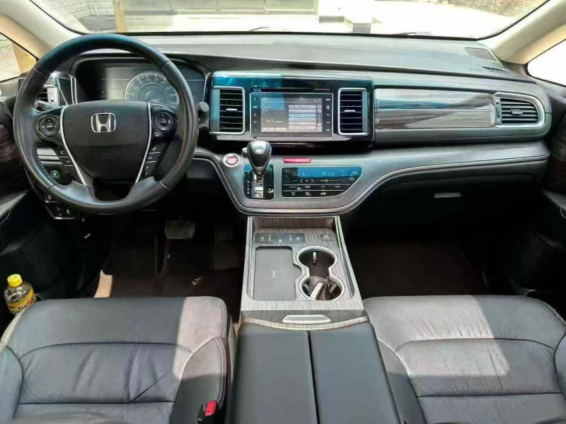 秦皇岛18年本田艾力绅5