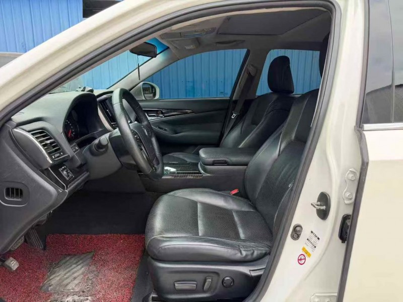 茂名16年丰田皇冠9