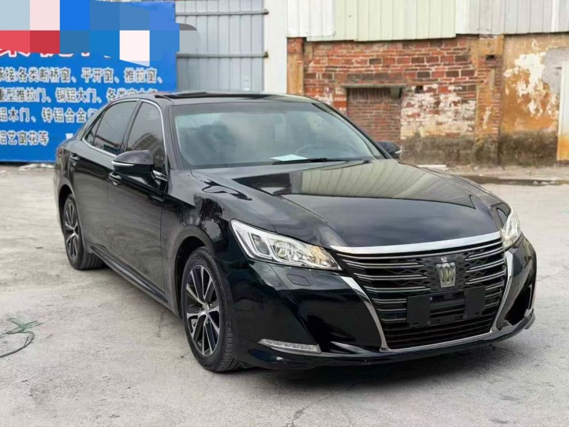 茂名18年丰田皇冠2