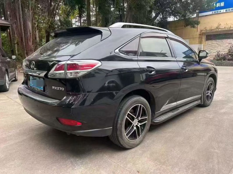 深圳15年雷克萨斯RX8