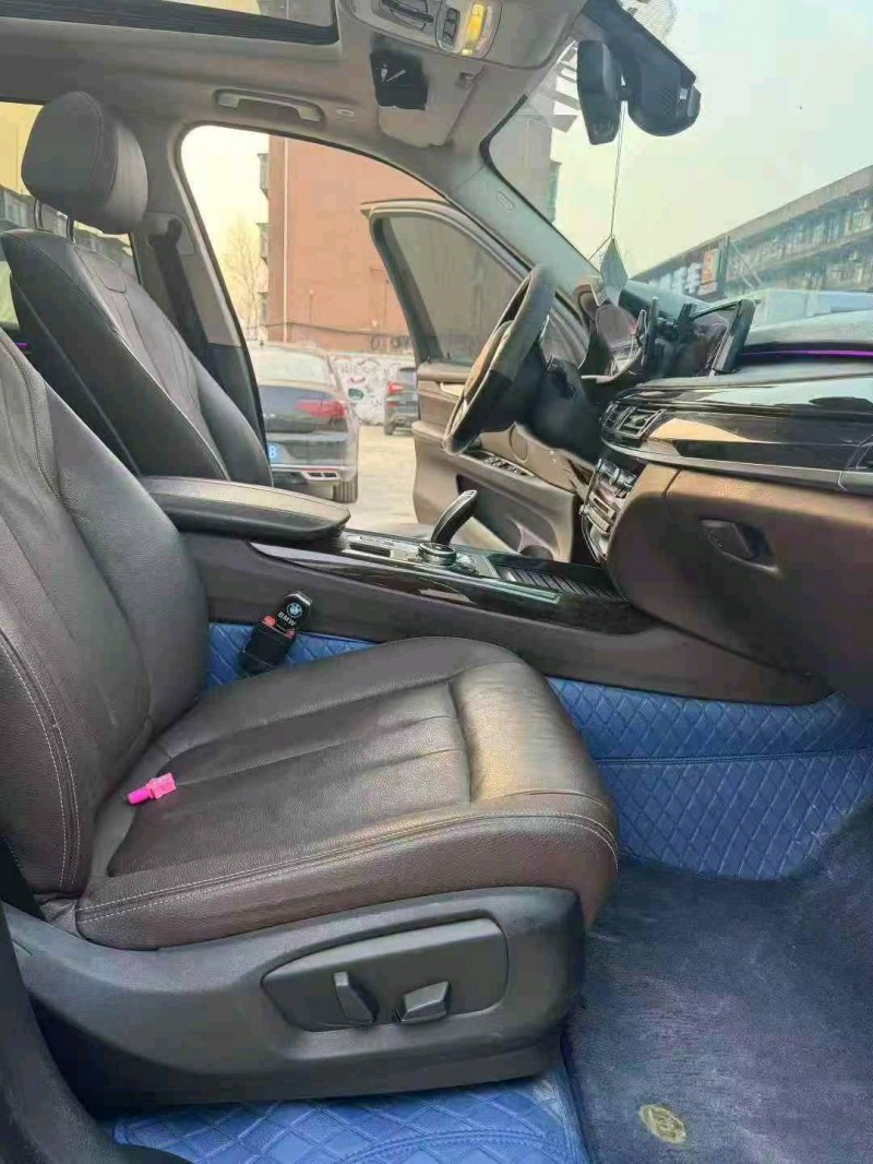 东营15年宝马X57