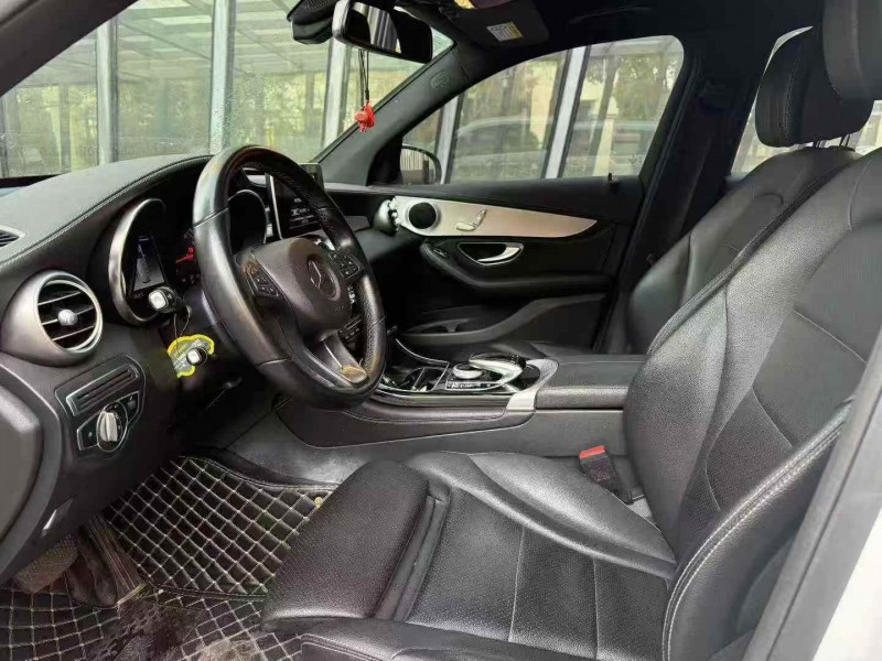 衡阳19年奔驰GLC4