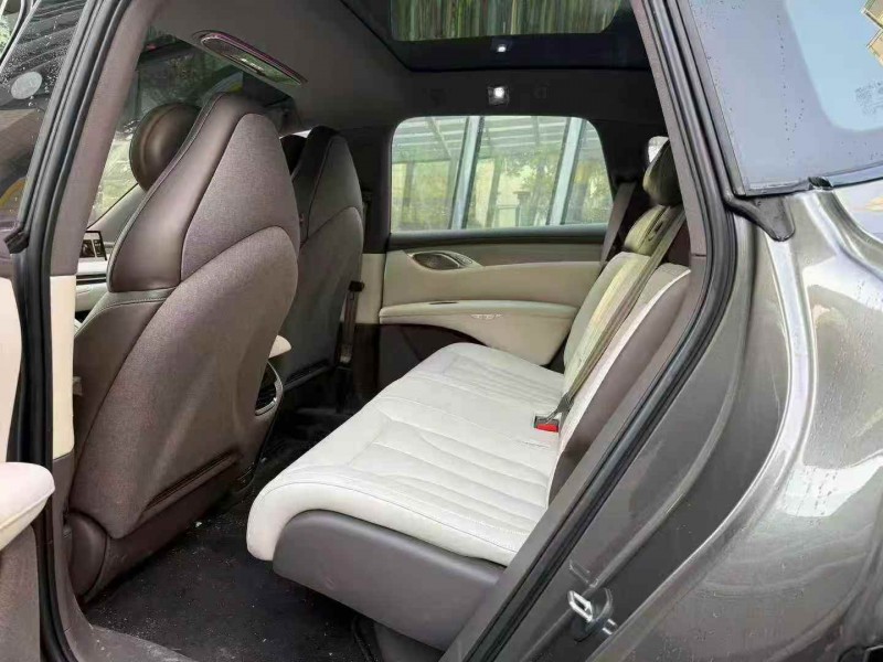 常德24年智己LS76