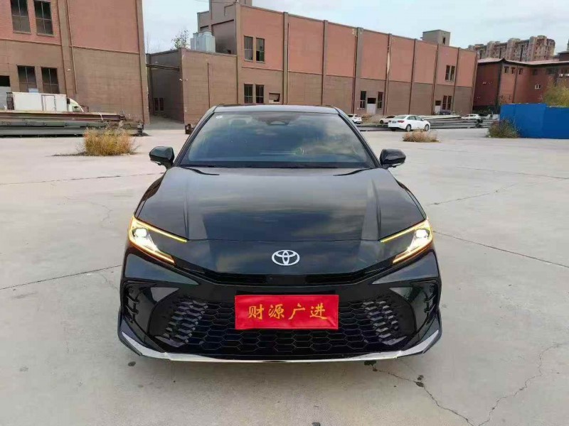 深圳25年丰田凯美瑞1