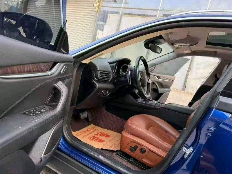 徐州18年玛莎拉蒂Levante5