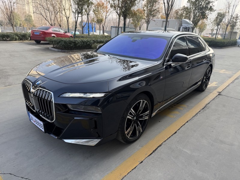 济宁24年宝马7系7