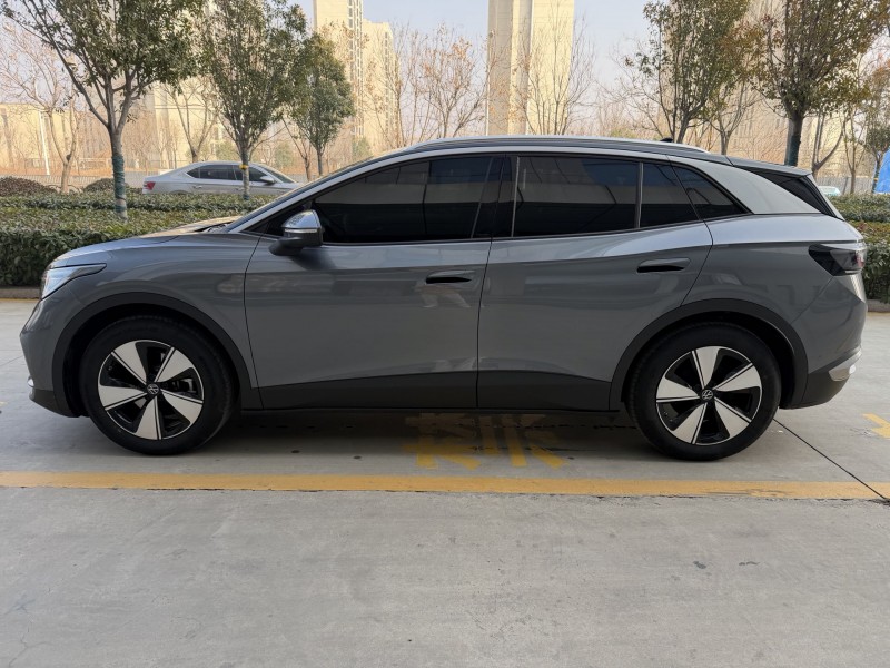 济宁25年大众ID7