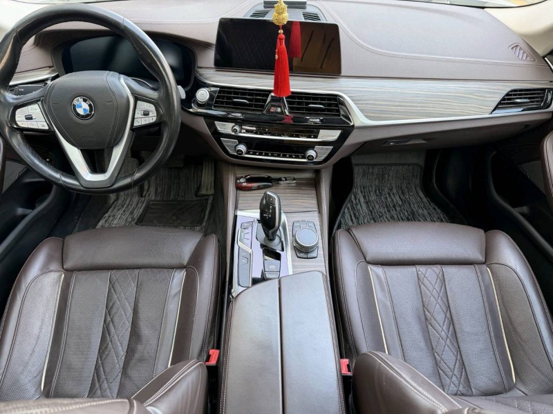 济宁20年宝马5系4