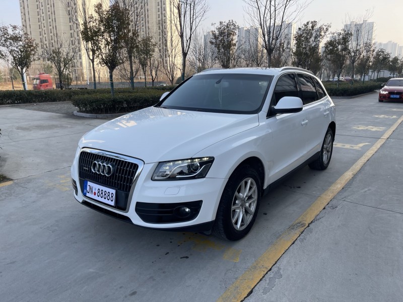 济宁12年奥迪Q52