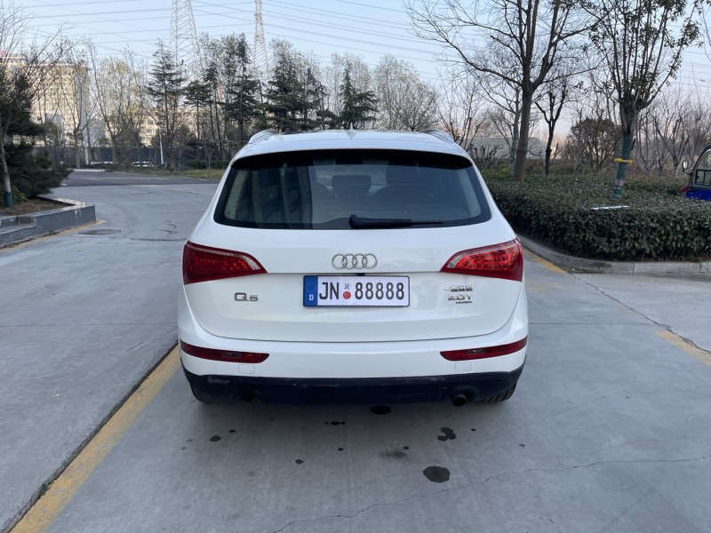 济宁12年奥迪Q59