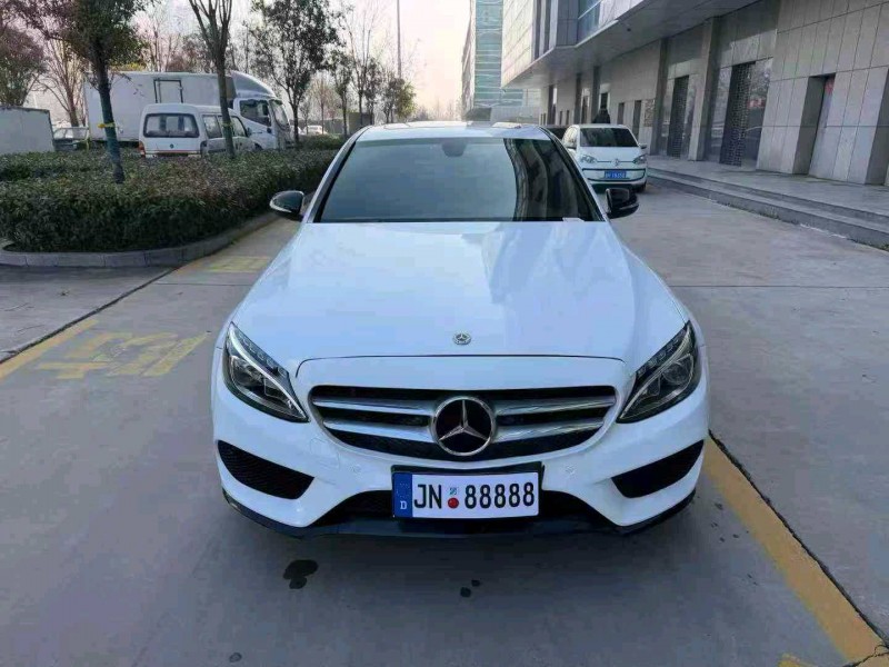 济宁18年奔驰C1