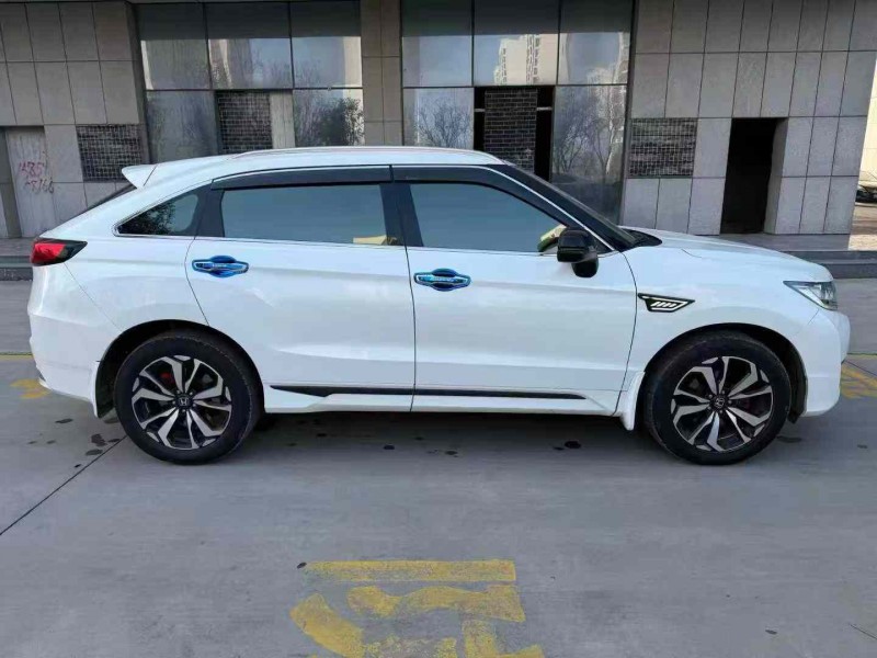 济宁18年本田URV6