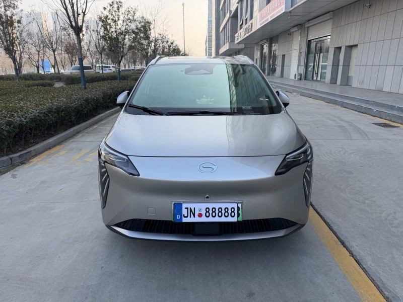 济宁23年传祺埃安Y1