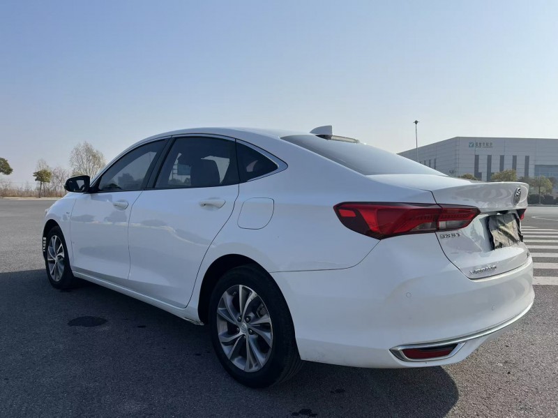 盐城22年别克威朗8