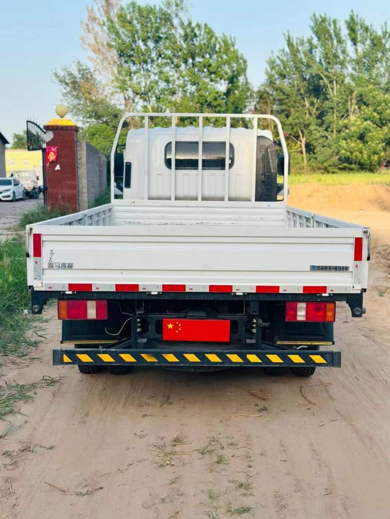 鹤壁23年凯马汽车骏航4