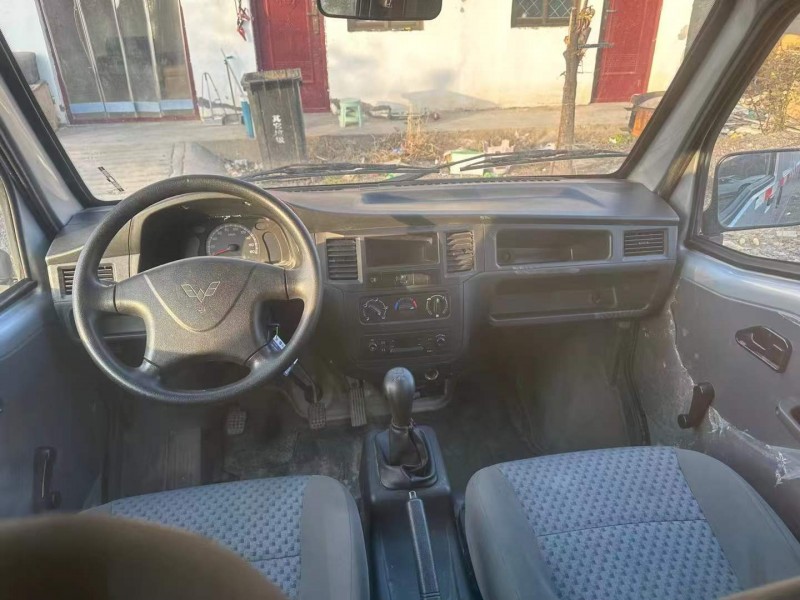 鹤壁22年五菱汽车宏光7