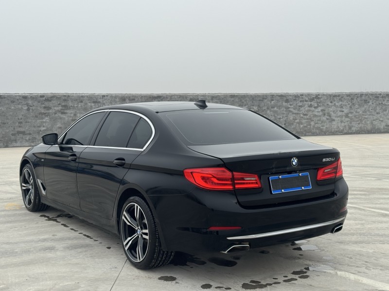 新乡18年宝马5系3